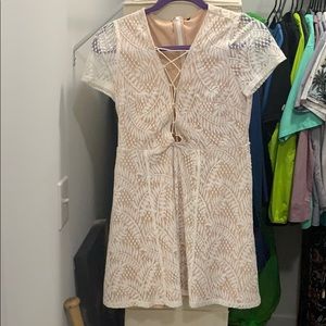 Short sleeve mini dress